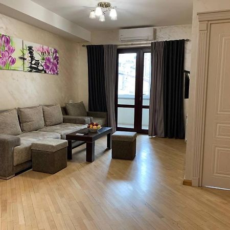 Comfortable Apartment In Center Jereván Kültér fotó