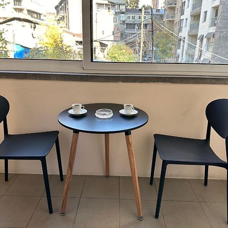 Comfortable Apartment In Center Jereván Kültér fotó