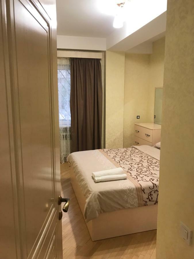 Comfortable Apartment In Center Jereván Kültér fotó