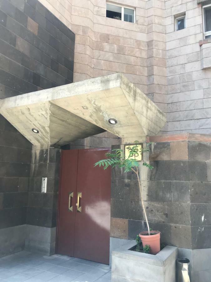 Comfortable Apartment In Center Jereván Kültér fotó